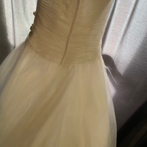 Never worn brought and didn’t fit